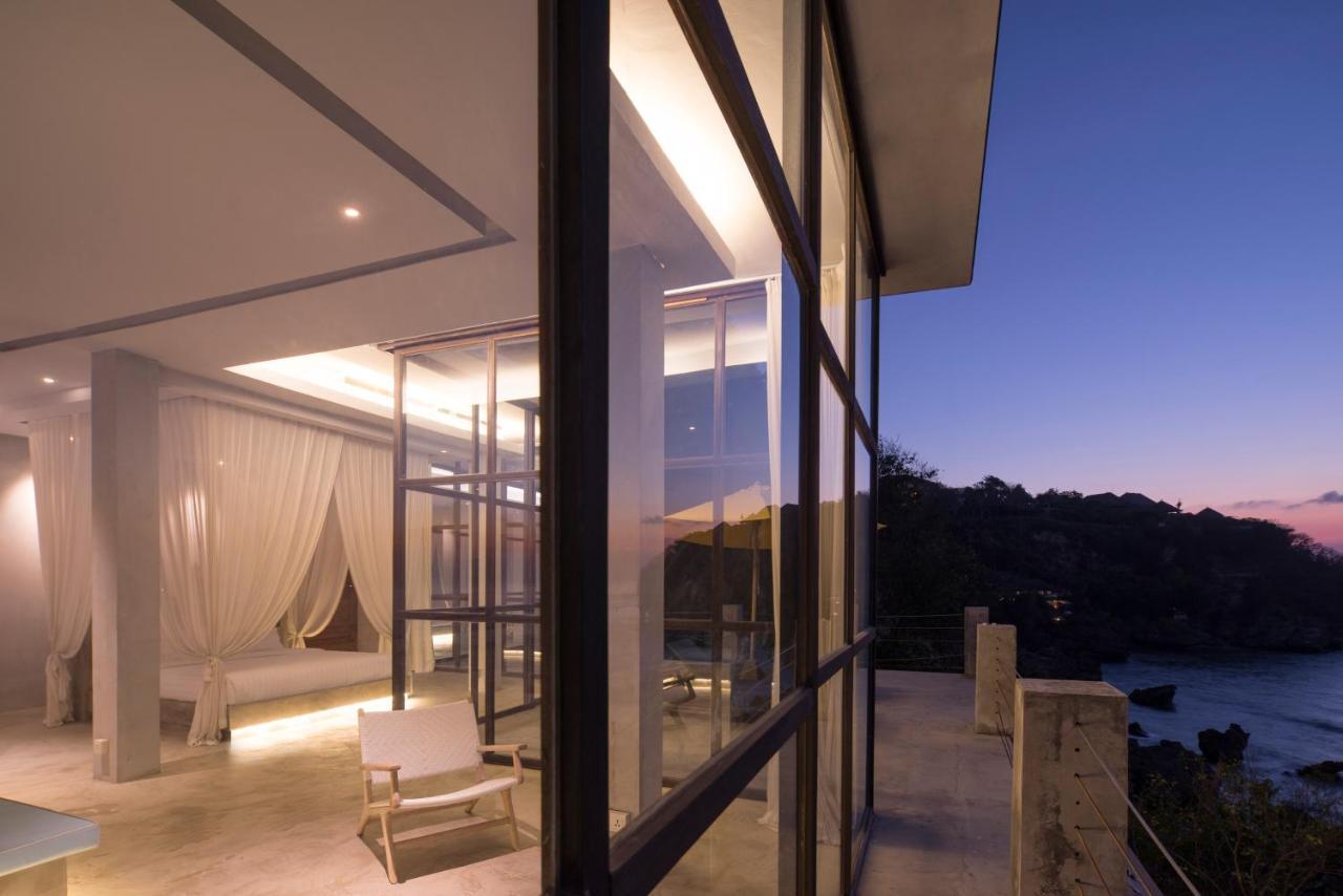 Villa V Uluwatu エクステリア 写真