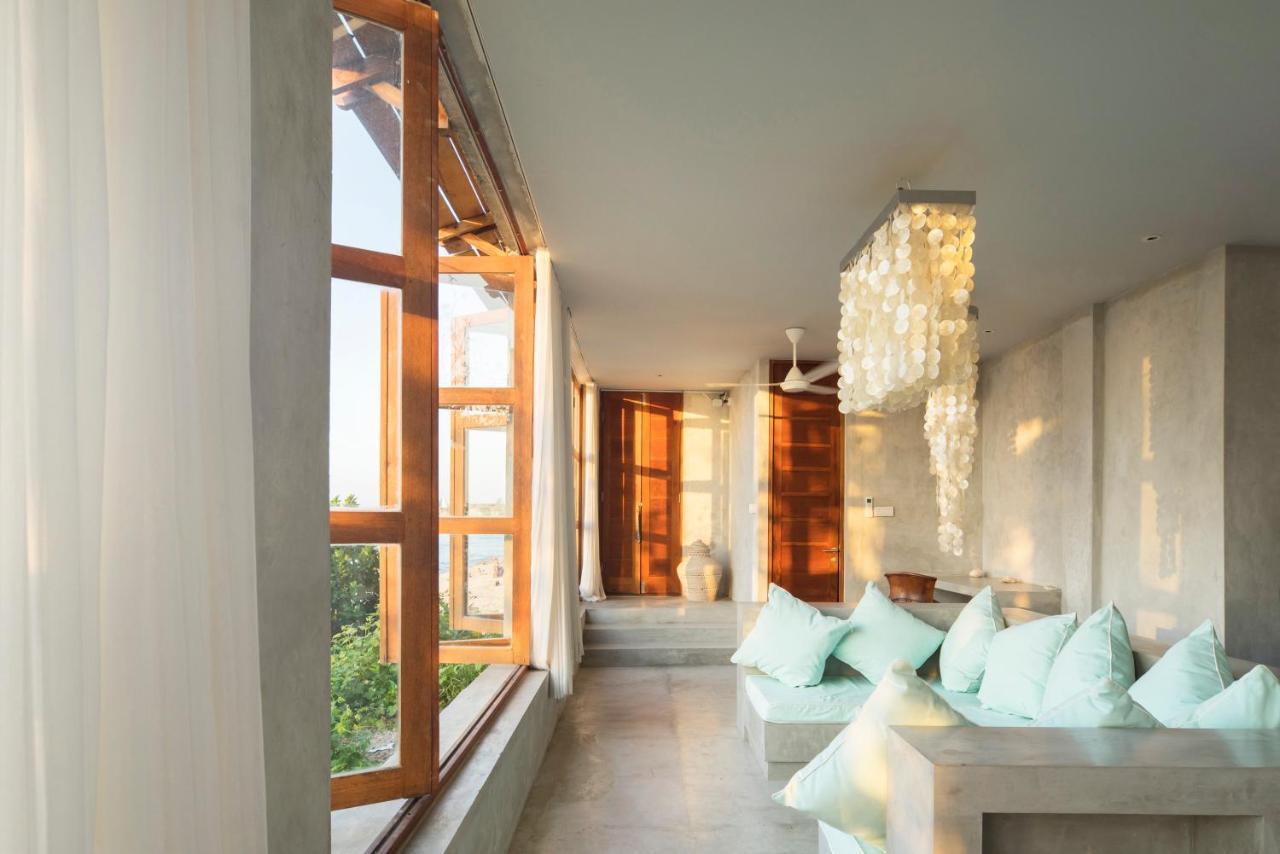 Villa V Uluwatu エクステリア 写真