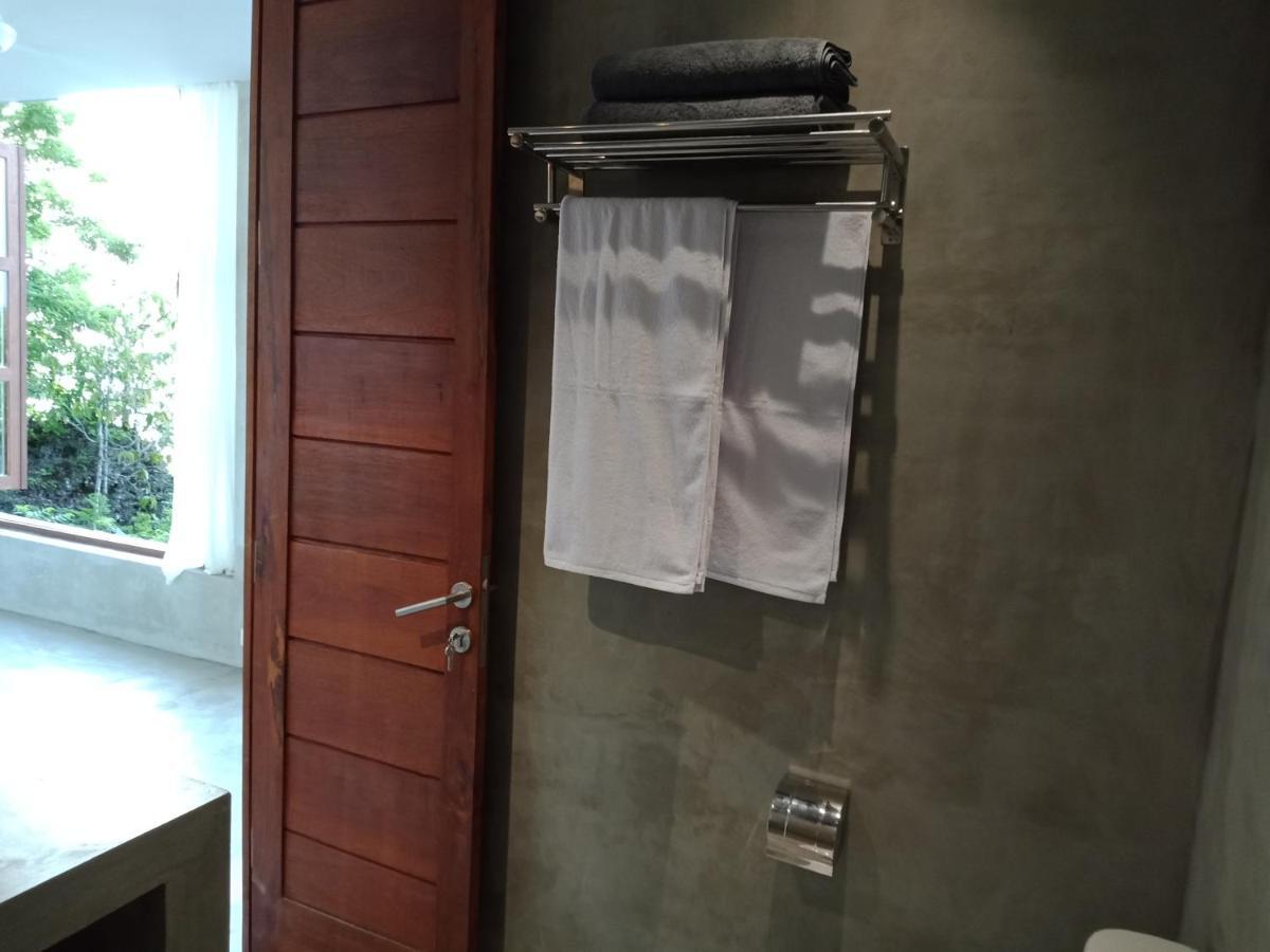 Villa V Uluwatu エクステリア 写真
